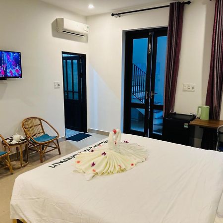 Water Palm Residence Hieu Nhon Esterno foto