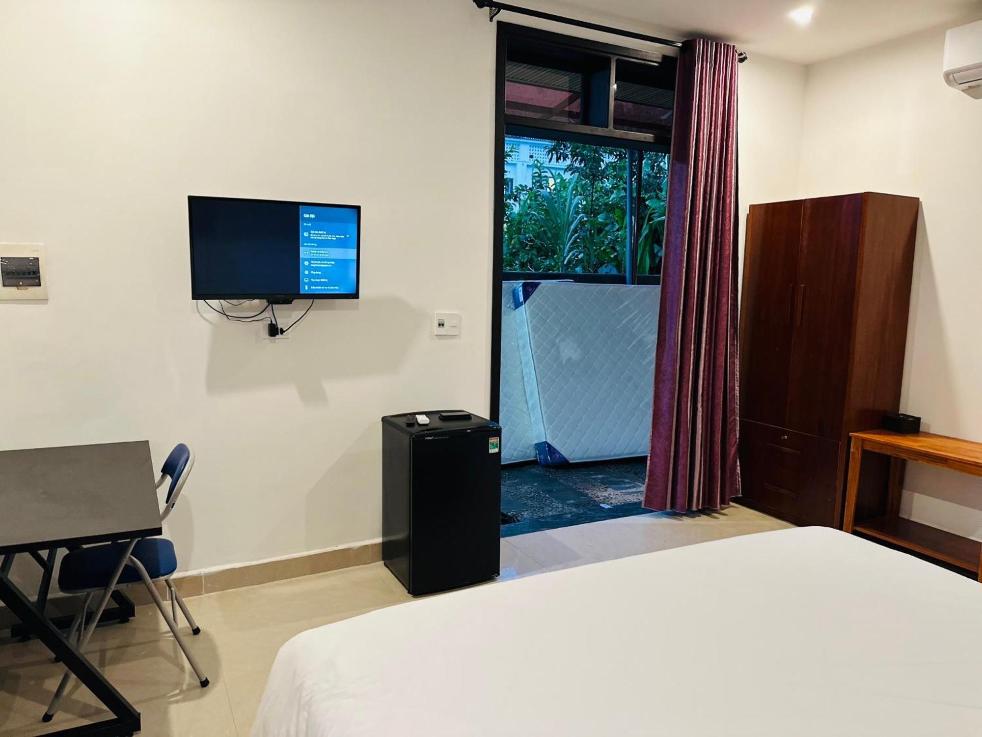 Water Palm Residence Hieu Nhon Esterno foto