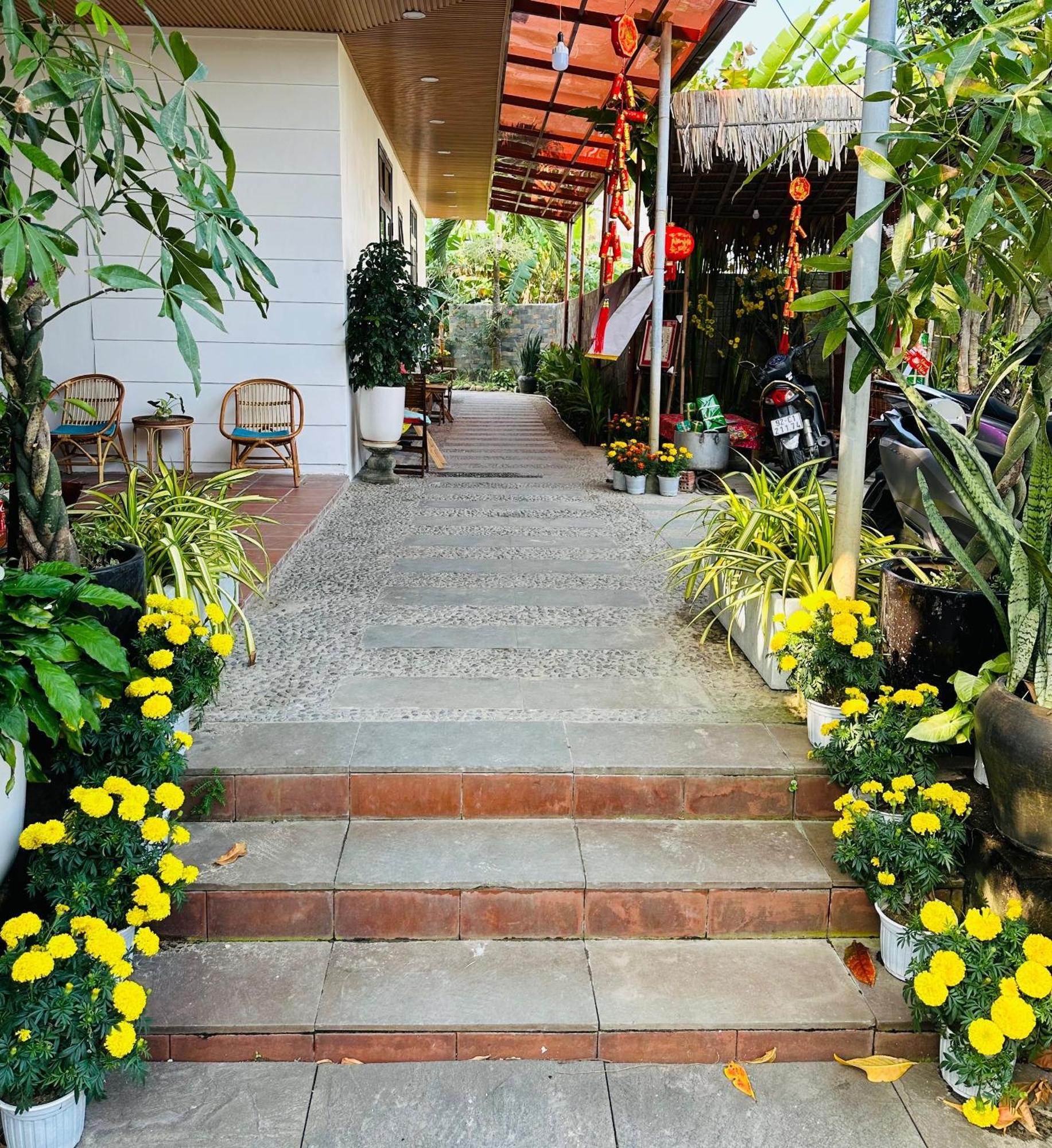 Water Palm Residence Hieu Nhon Esterno foto